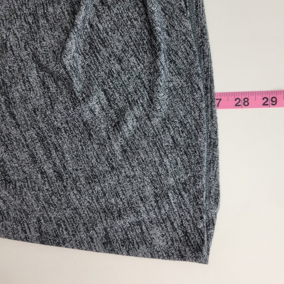 New Sunday in Brooklyn Twist Hem Ruched Front Long Sleeve V Neck Top - Picture 10 of 10